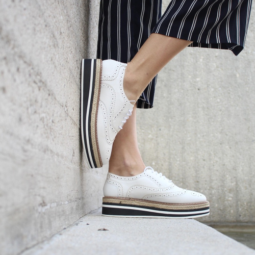 Bold Platform Pumps